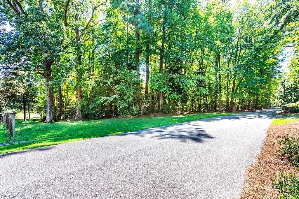 42 Scufflefield RD, NEWPORT NEWS VA 23602 - Photo 4