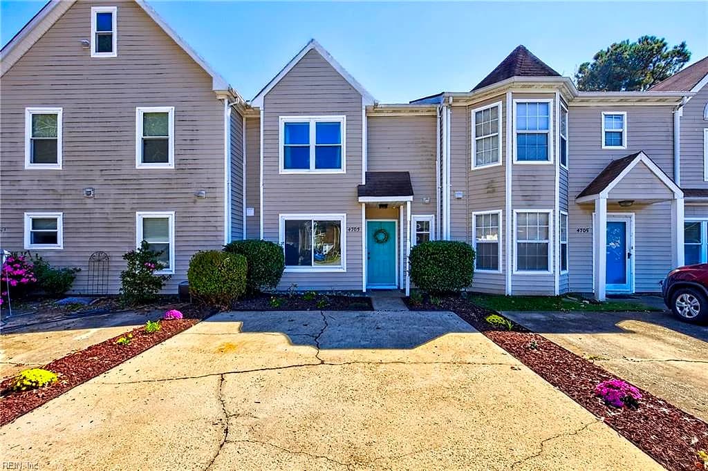 4703 Parvathi CT, VIRGINIA BEACH VA 23462 - Photo 2