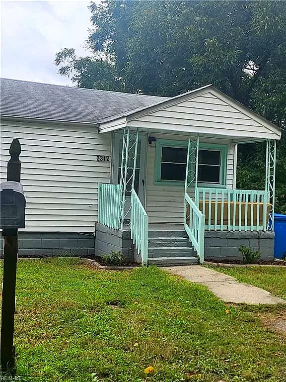 2312 Campostella RD, CHESAPEAKE VA 23324 - Photo 3