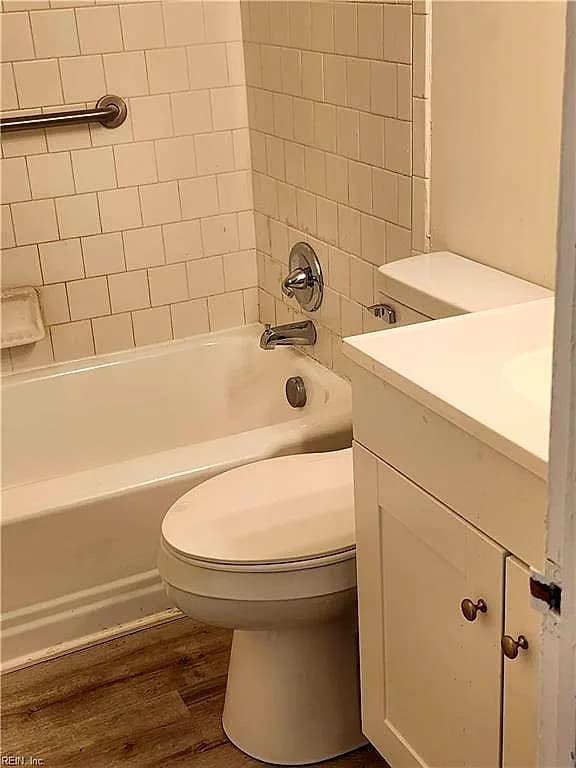 2312 Campostella RD, CHESAPEAKE VA 23324 - Photo 4