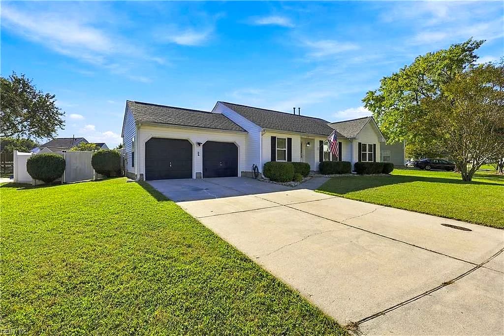 212 Waterwood WAY, SUFFOLK VA 23434 - Photo 4