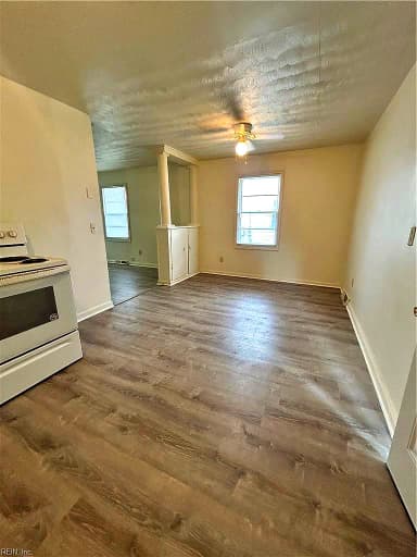 27 Wellington DR, HAMPTON VA 23669 thumb 4