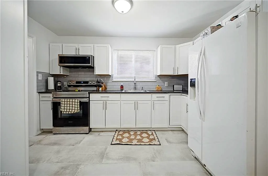 1036 Willingham ST, NORFOLK VA 23505 - Main photo