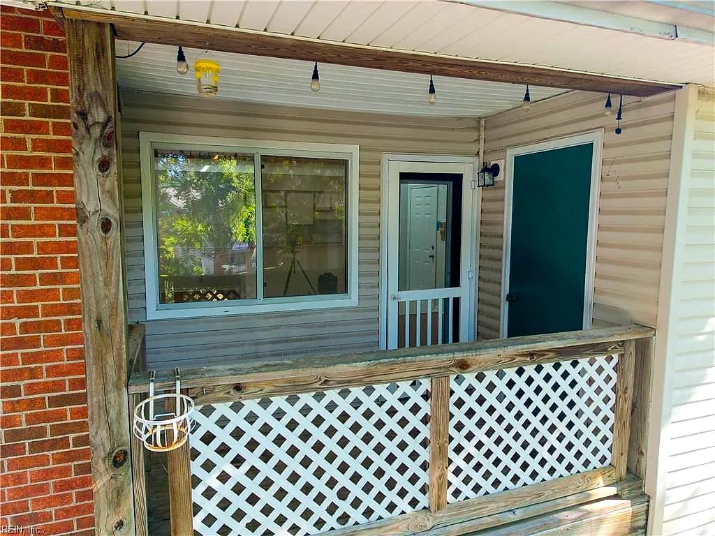 12869 Daybreak CIR, NEWPORT NEWS VA 23602 - Photo 4