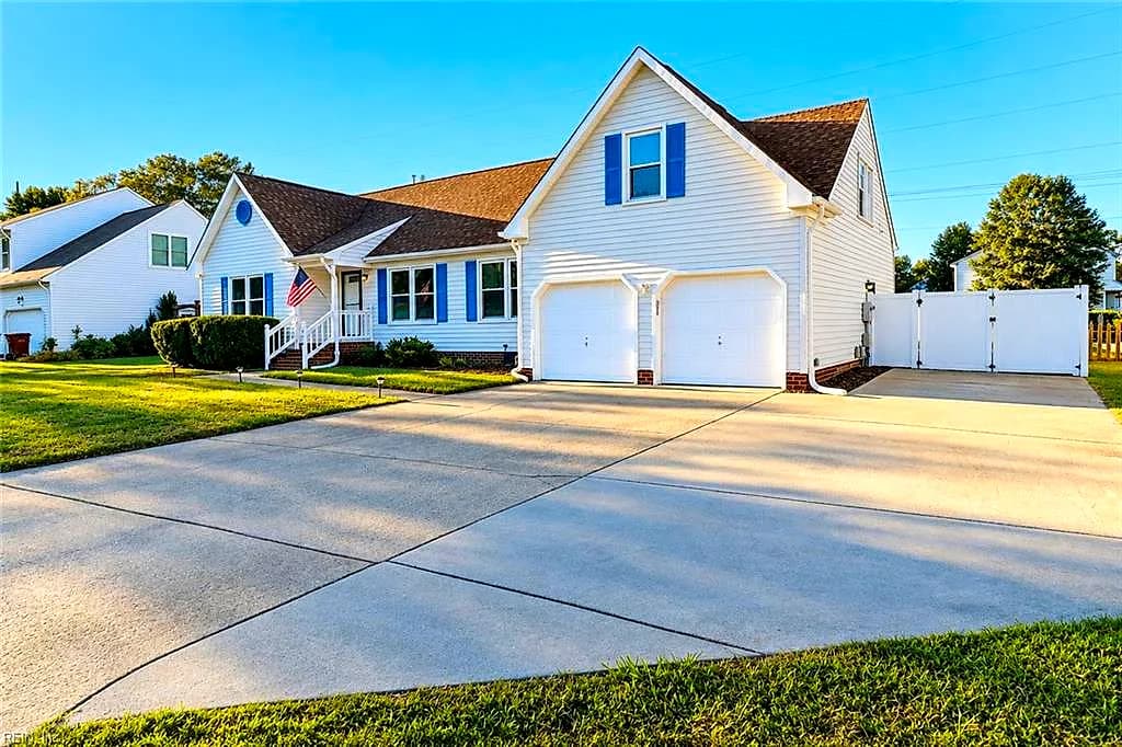 904 Barrington CT, CHESAPEAKE VA 23322 - Photo 3