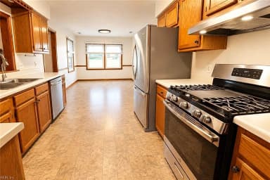 904 Barrington CT, CHESAPEAKE VA 23322 thumb 7