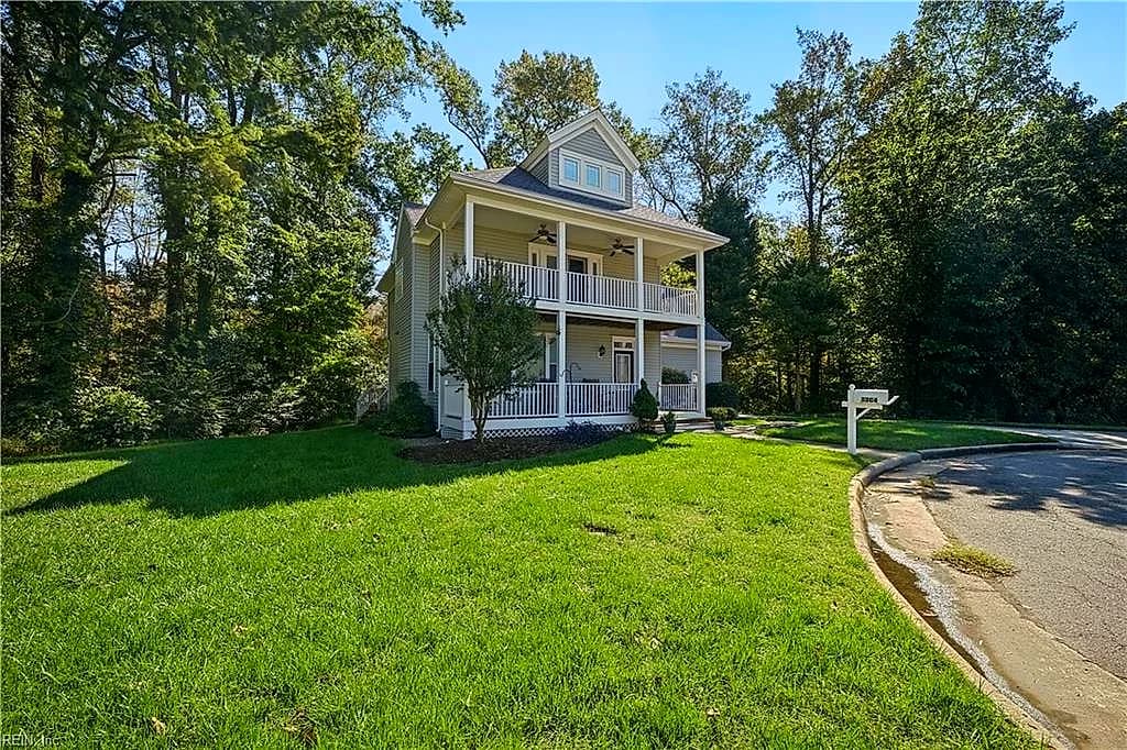 1304 Hawaiian Drive DR, VIRGINIA BEACH VA 23454 - Photo 3