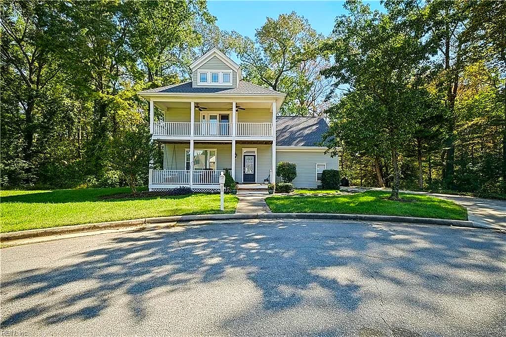 1304 Hawaiian Drive DR, VIRGINIA BEACH VA 23454 - Photo 4