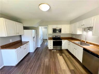512 Bay Oak DR, CHESAPEAKE VA 23323 thumb 10