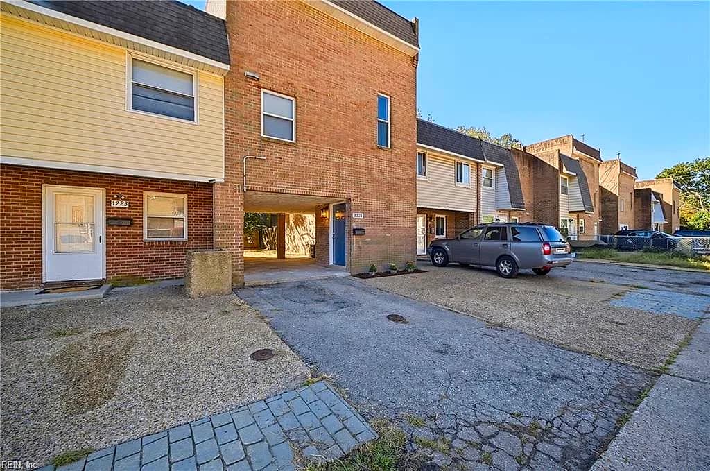 1221 CURIE CT, NORFOLK VA 23513 - Photo 3