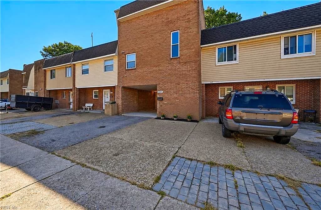 1221 CURIE CT, NORFOLK VA 23513 - Photo 5