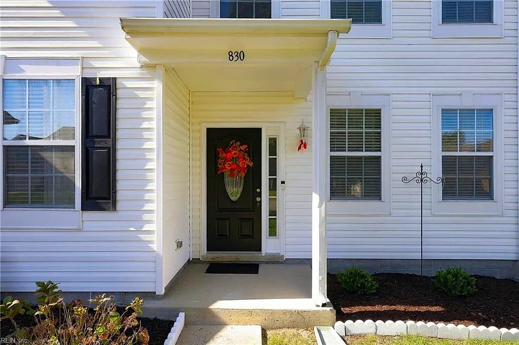 830 Holbrook DR, NEWPORT NEWS VA 23602 - Photo 4