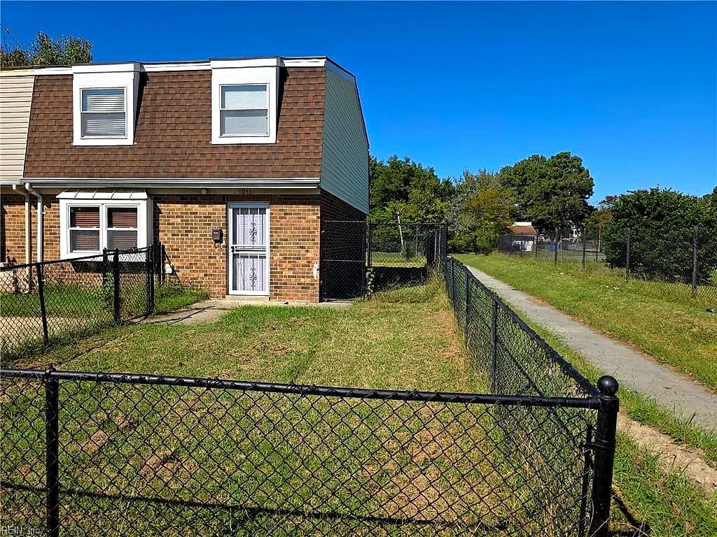 1053 Dubose DR, NORFOLK VA 23504 - Photo 2