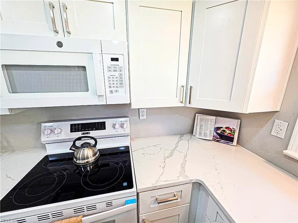 5341 Roslyn DR, NORFOLK VA 23502 - Photo 5