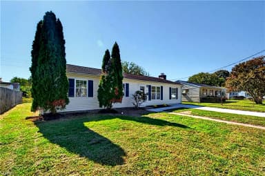 1820 Moger DR, HAMPTON VA 23663 thumb 3