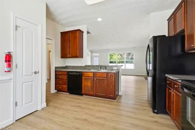 1665 Briarfield RD, HAMPTON VA 23669 thumb 6