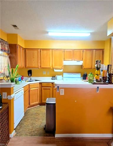140 Corwin Cir CIR, HAMPTON VA 23666 thumb 11