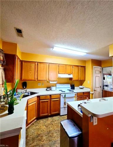 140 Corwin Cir CIR, HAMPTON VA 23666 thumb 10