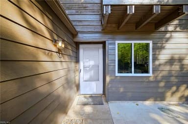 5 Lydney CIR, CHESAPEAKE VA 23320 thumb 3