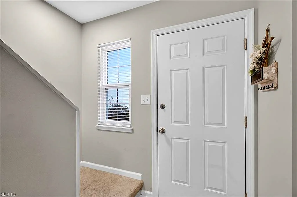 12757 Woodside LN, NEWPORT NEWS VA 23602 - Photo 5