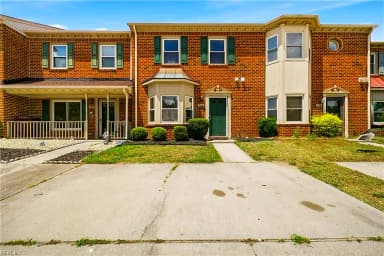 748 Creekside CRES, CHESAPEAKE VA 23320 thumb 2