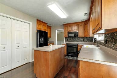 103 Mulberry CT, YORKTOWN VA 23690 thumb 9