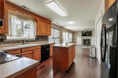 103 Mulberry CT, YORKTOWN VA 23690 thumb 10