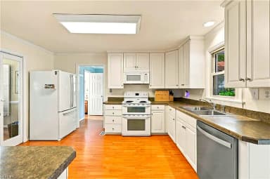 7371 Kirby CRES, NORFOLK VA 23505 thumb 9
