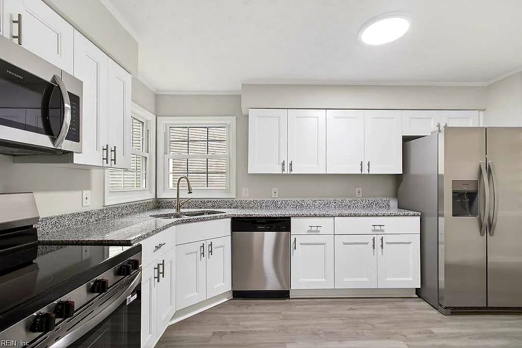 824 Lancaster LN, NEWPORT NEWS VA 23602 - Photo 3