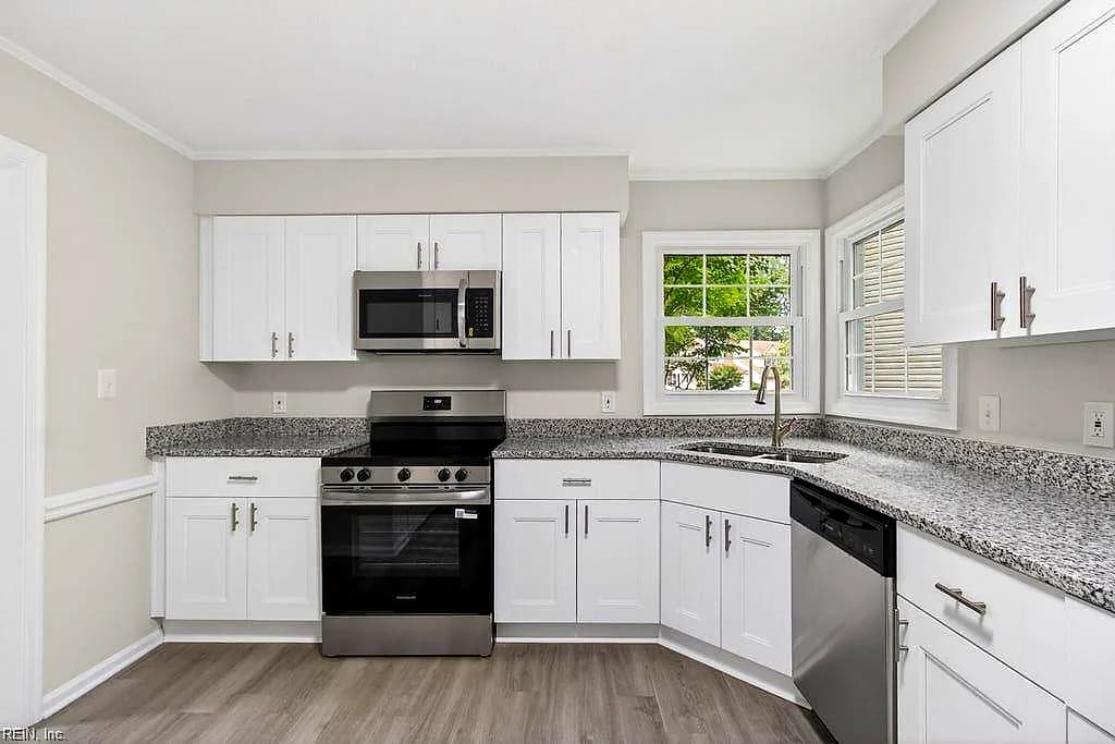 824 Lancaster LN, NEWPORT NEWS VA 23602 - Photo 4