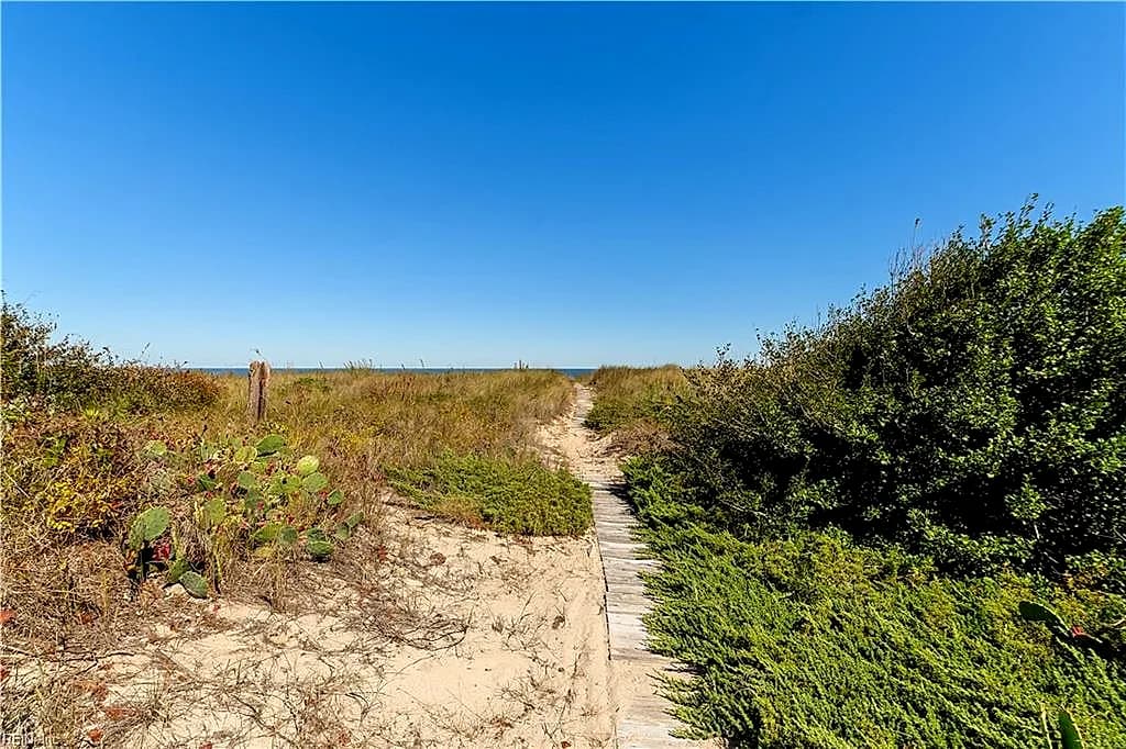 1442 E Ocean View AVE #B, NORFOLK VA 23503 - Photo 3