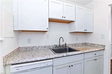 812 Spencer CT, VIRGINIA BEACH VA 23451 thumb 9