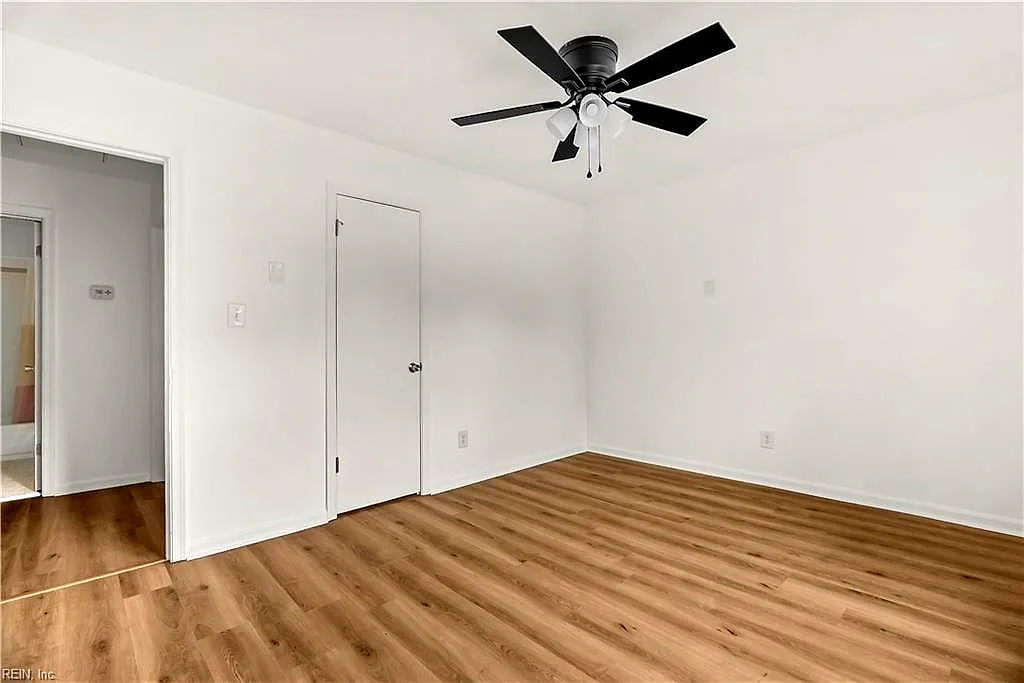 9554 Lakeside DR, NORFOLK VA 23505 - Photo 5
