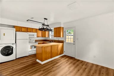 9554 Lakeside DR, NORFOLK VA 23505 thumb 10