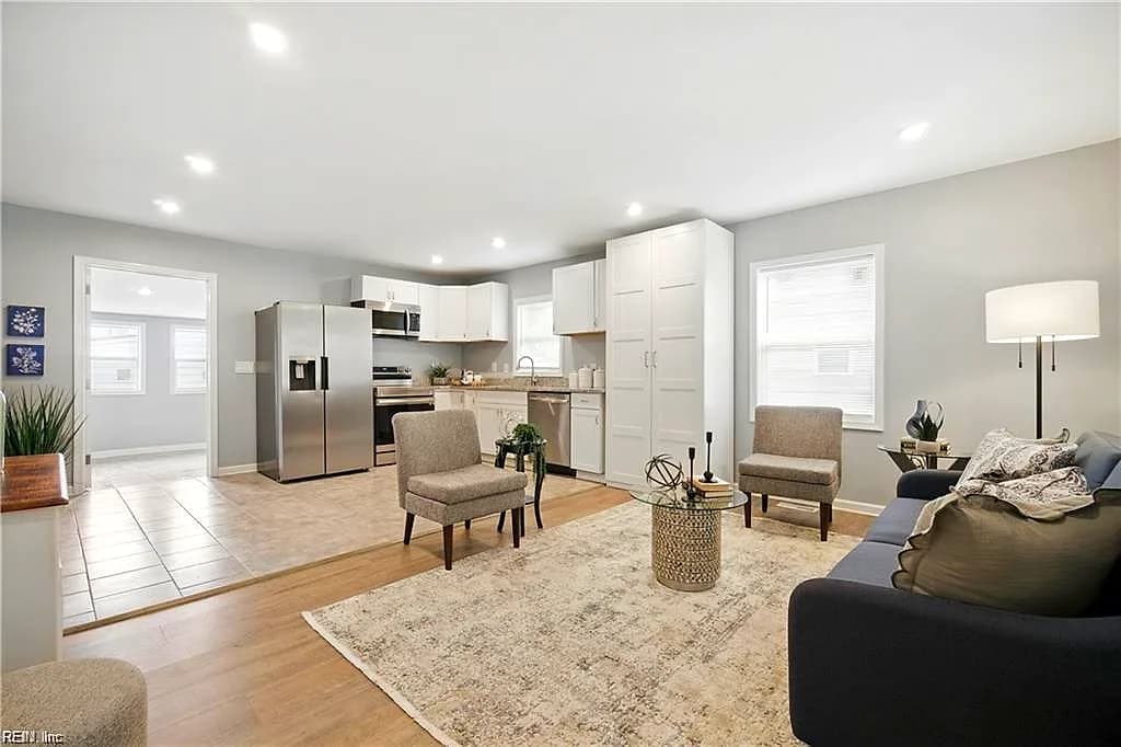 331 Beechwood AVE, NORFOLK VA 23505 - Photo 3