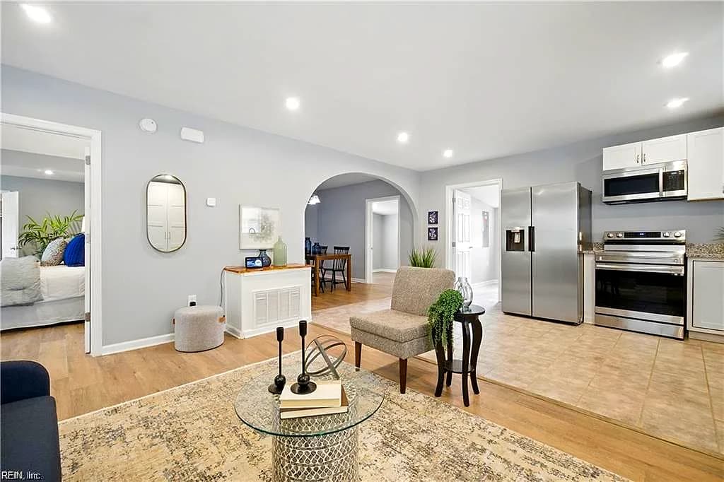331 Beechwood AVE, NORFOLK VA 23505 - Photo 5