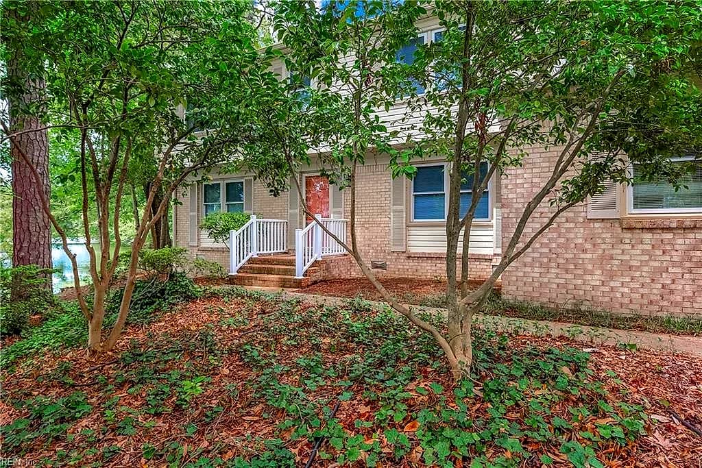 1309 YAWL PT, VIRGINIA BEACH VA 23454 - Main photo