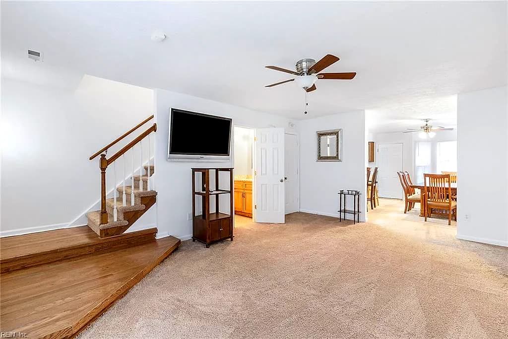 233 Susan Constant DR, NEWPORT NEWS VA 23608 - Photo 5