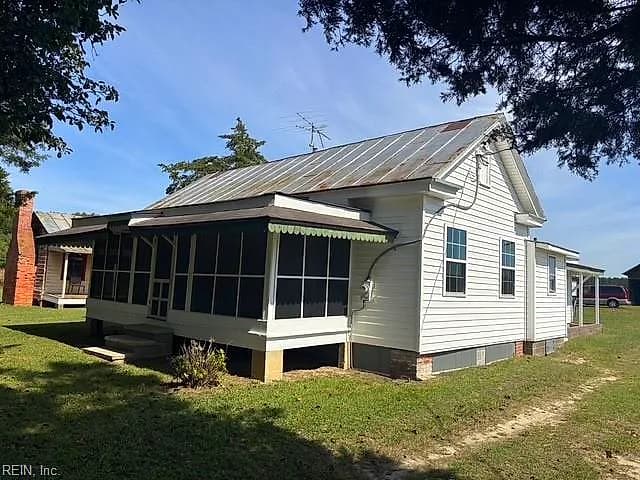 16563 Barrett DR, ZUNI VA 23898 - Photo 4