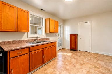 6118 Old Carrsville RD, CARRSVILLE VA 23315 thumb 12