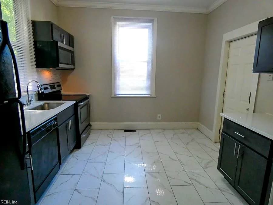 639 W 26th ST, NORFOLK VA 23517 - Photo 5
