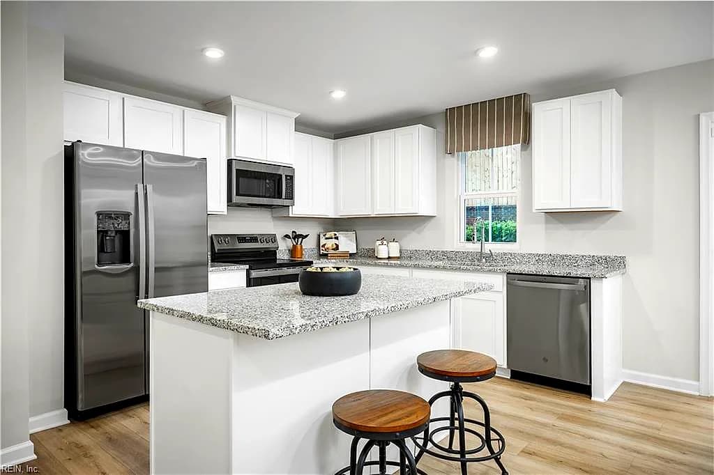 206 Summit Grove TER, FRANKLIN VA 23851 - Photo 3