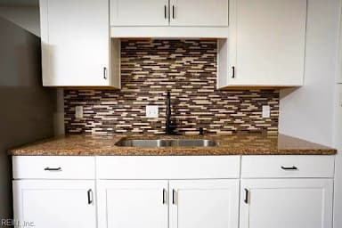 1021 Roundtable CT, CHESAPEAKE VA 23322 thumb 7