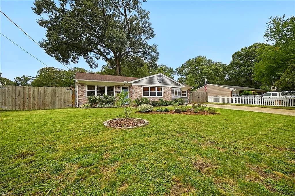 421 Rose Marie AVE, VIRGINIA BEACH VA 23462 - Photo 3