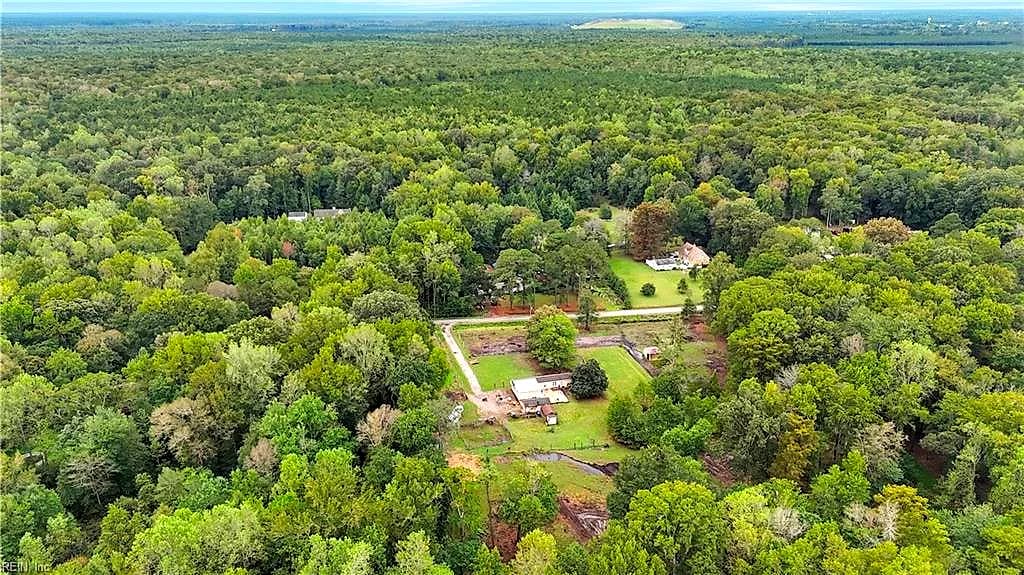 2612 Robin Hood TRL, SUFFOLK VA 23435 - Photo 2