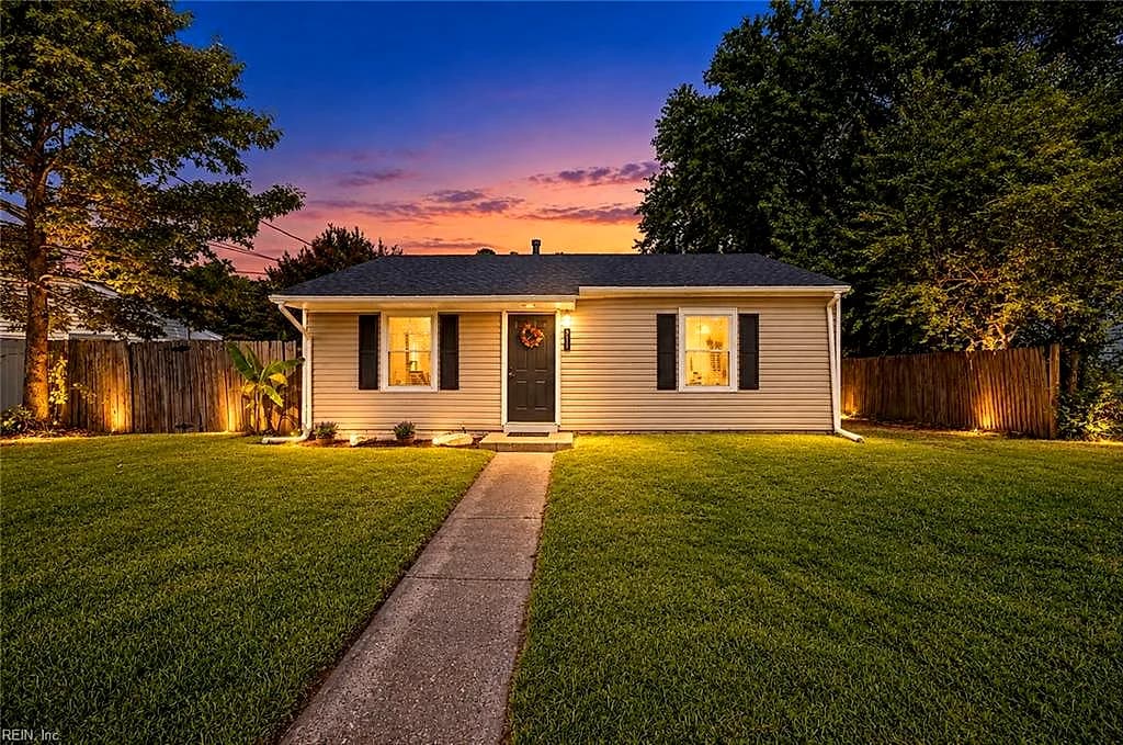 2432 Youngman RD, CHESAPEAKE VA 23320 - Photo 2