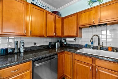 307 Maycox AVE, NORFOLK VA 23505 thumb 11