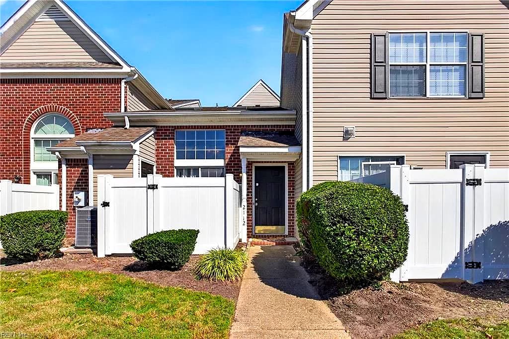 2112 Willow Point ARCH, CHESAPEAKE VA 23320 - Photo 3