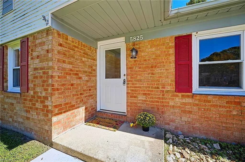 5825 Goolagong DR, VIRGINIA BEACH VA 23464 - Photo 5