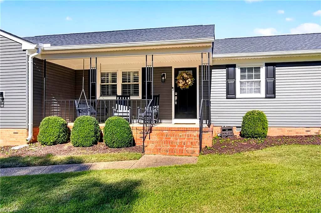 200 Mercer ST, SMITHFIELD VA 23430 - Photo 4